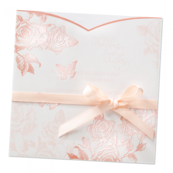Einladungskarten "Rosenhochzeit" mit Transparentumleger, veredelt durch glänzende Folienprägung, und zarter Satinschleife